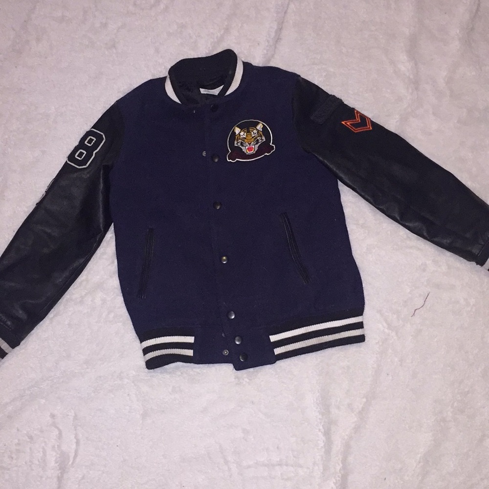 Boys bomber size 8-10